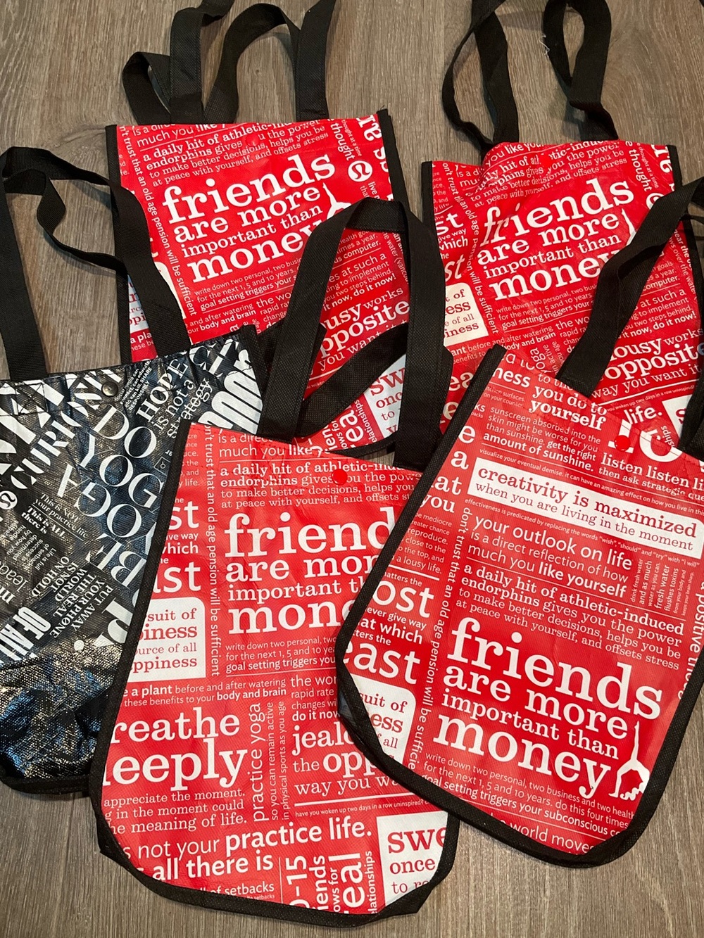 Bundle 5 printed Lululemon shopping tote bags